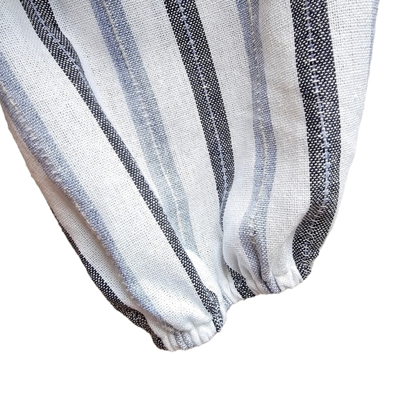 Saylor Linen Blend Jil Top with Belt and Fringe Detail, Size Medium - Picture 7 of 11